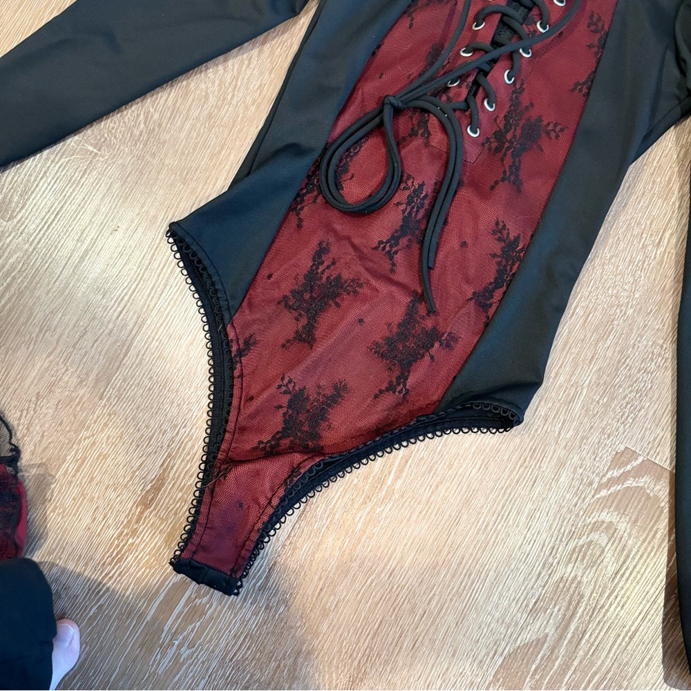 Forest Ink Josephine and Rosario swimsuit set
Both XXS - Picture 4 of 4